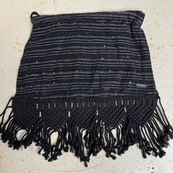 Volcom Road Tripper Crochet Clutch - Picture 3 of 6